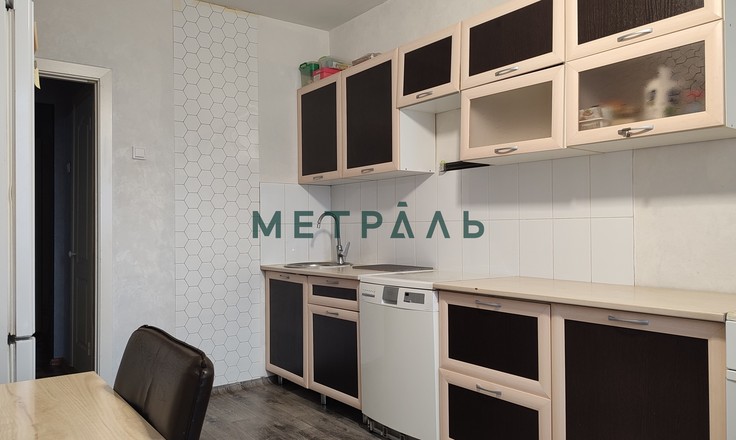 4-комн. на ул. Мартынова, 41